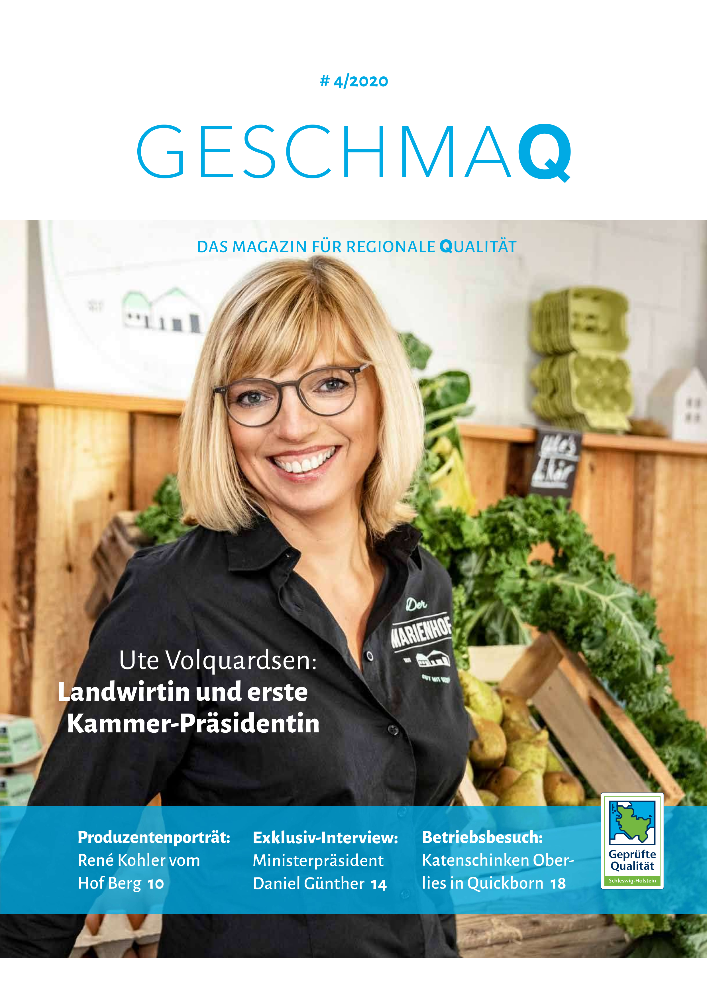 Eine Frau steht vor einem Gemüsestand und lächelt in die Kamera