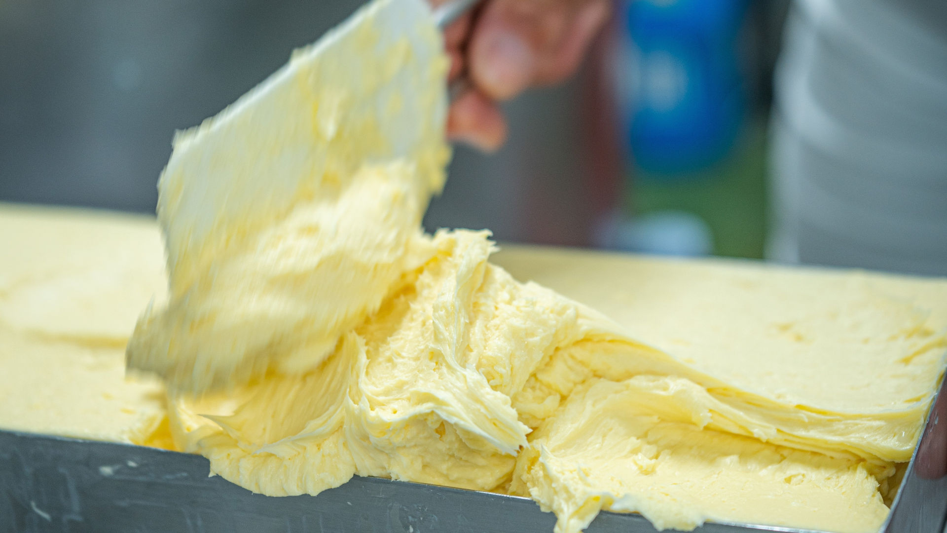 Butter wird hergestellt